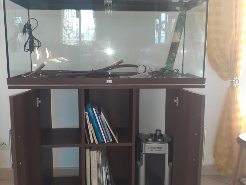 vend aquarium juwel rio 180 led+meuble