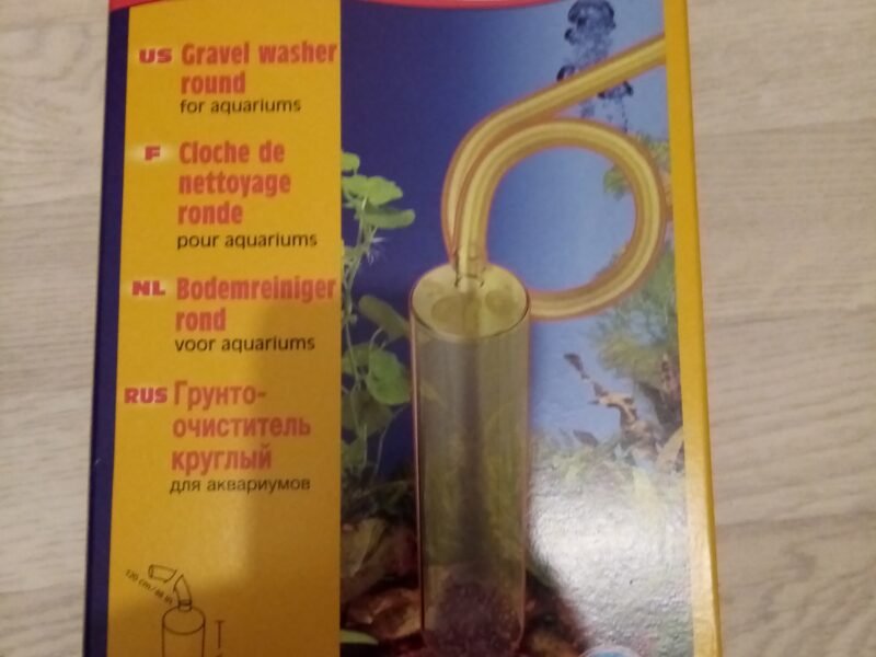 Matériel d'entretient et produits pour aquarium