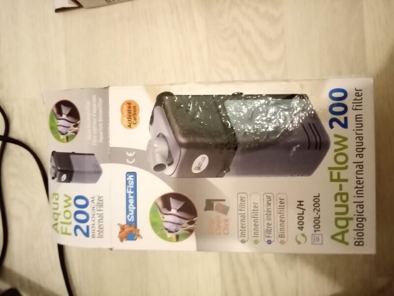 Aquarium 70L avec pompe, lumière, chauffage