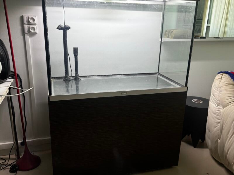AQUARIUM DE 300 L, FULL ÉQUIPÉ AVEC CUVE, PERCÉE PLUS MEUBLES